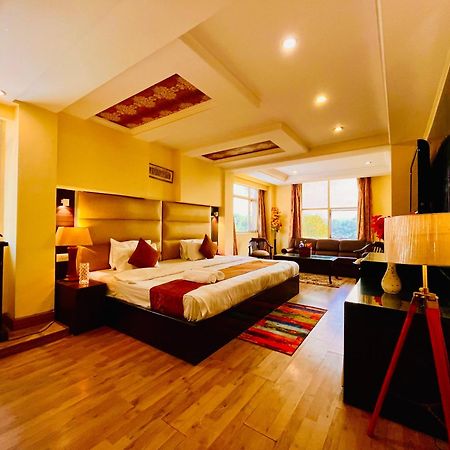 The Reo Luxury Hotel - Haridwār Екстериор снимка